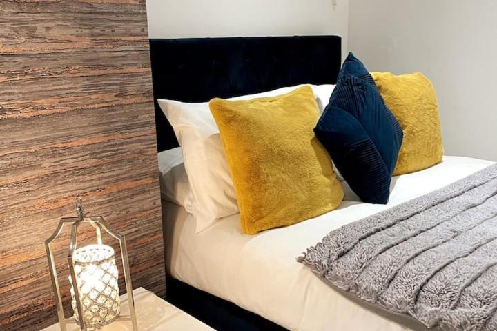 Lovely 3 Bedroom Apartment With Private Garden In Edinburgh City Centre Экстерьер фото