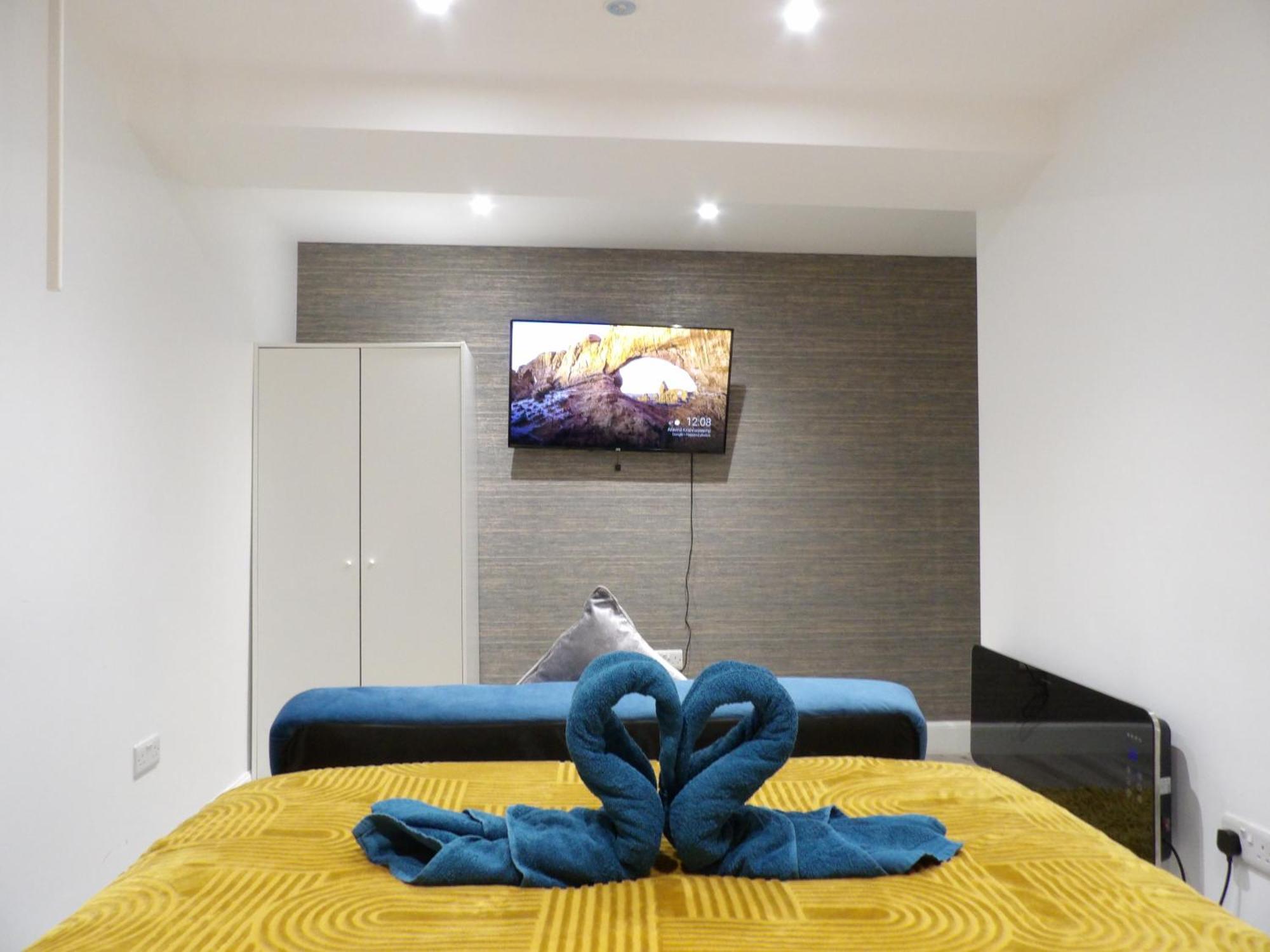 Lovely 3 Bedroom Apartment With Private Garden In Edinburgh City Centre Экстерьер фото