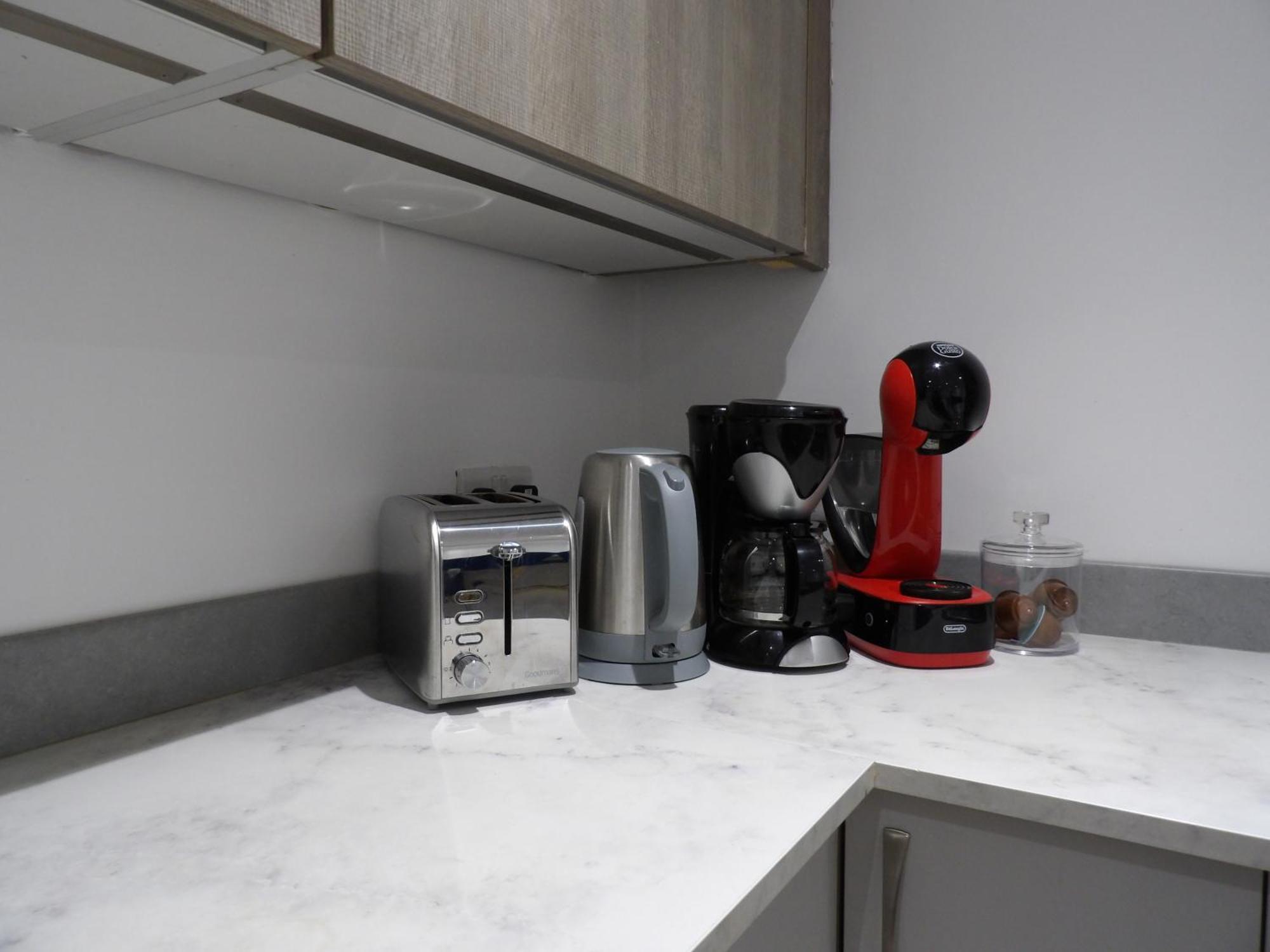 Lovely 3 Bedroom Apartment With Private Garden In Edinburgh City Centre Экстерьер фото