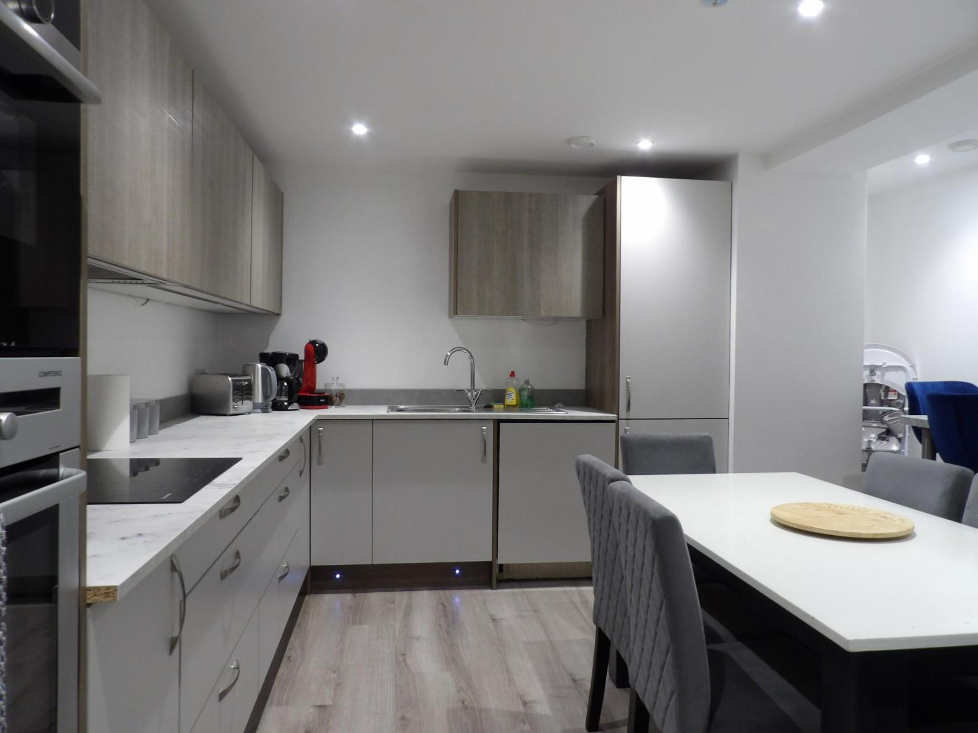 Lovely 3 Bedroom Apartment With Private Garden In Edinburgh City Centre Экстерьер фото