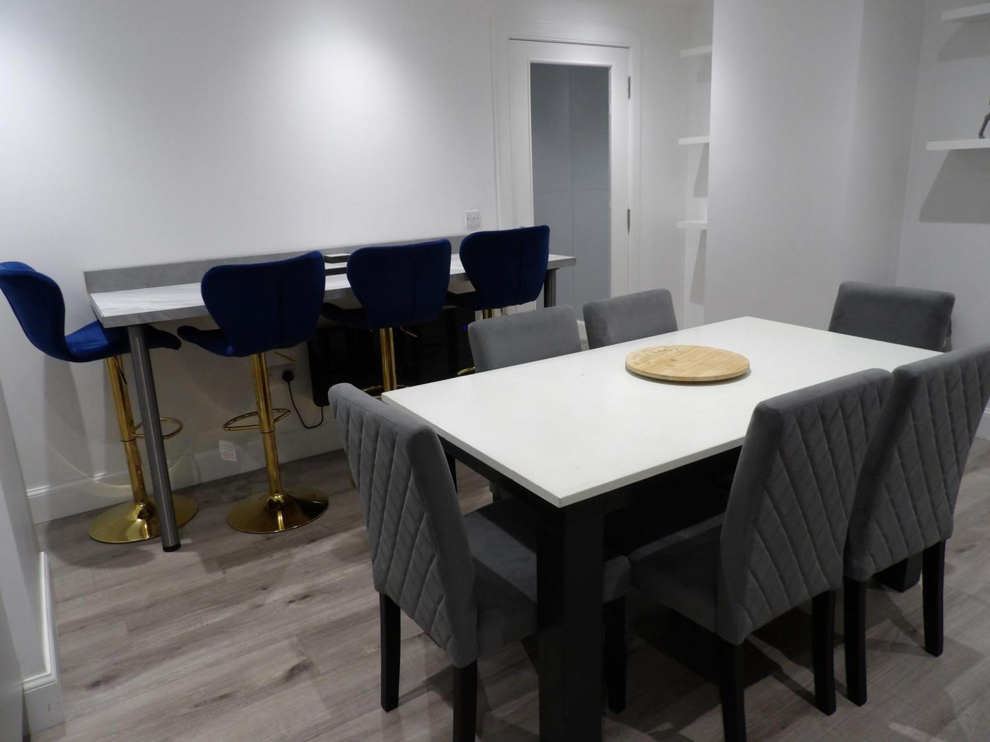 Lovely 3 Bedroom Apartment With Private Garden In Edinburgh City Centre Экстерьер фото